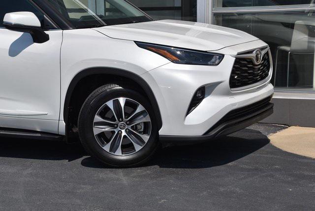 used 2023 Toyota Highlander car, priced at $36,844