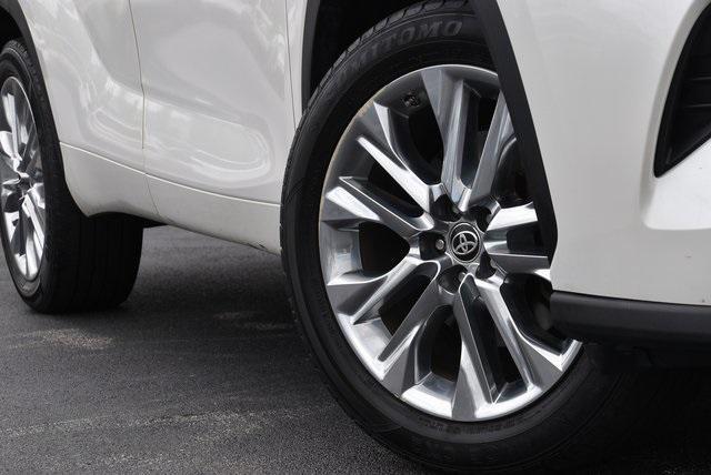 used 2020 Toyota Highlander car, priced at $28,988