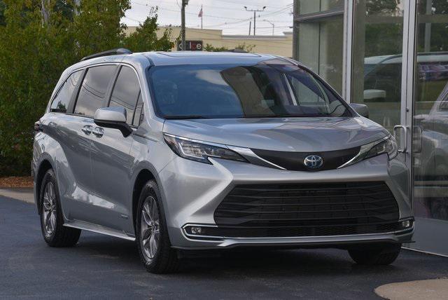 used 2021 Toyota Sienna car, priced at $38,857