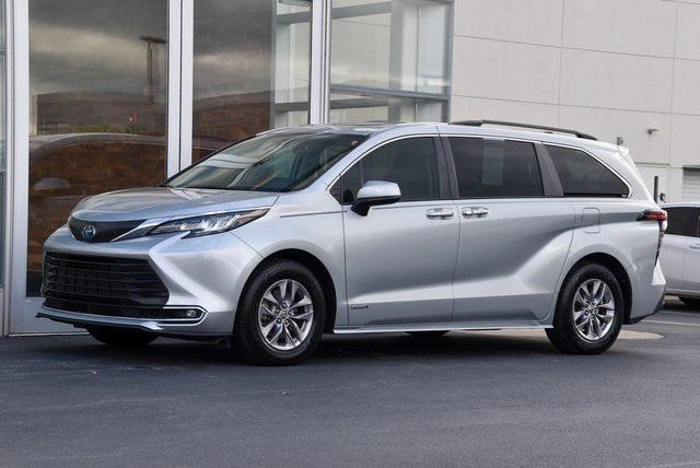 used 2021 Toyota Sienna car, priced at $38,857