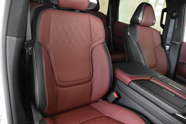 new 2025 INFINITI QX80 car, priced at $115,085