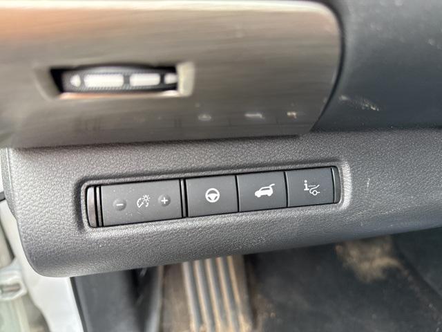 used 2023 Nissan Pathfinder car
