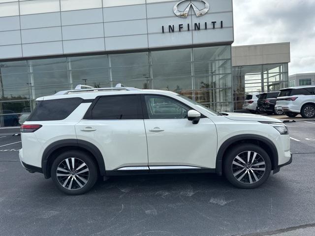 used 2023 Nissan Pathfinder car