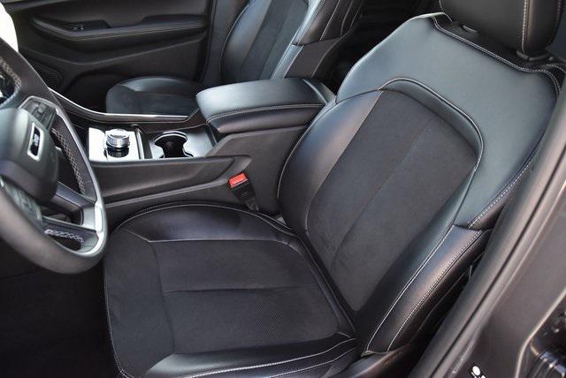 used 2024 Jeep Grand Cherokee car, priced at $32,987