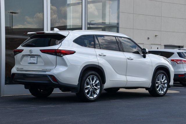 used 2020 Toyota Highlander car, priced at $33,988