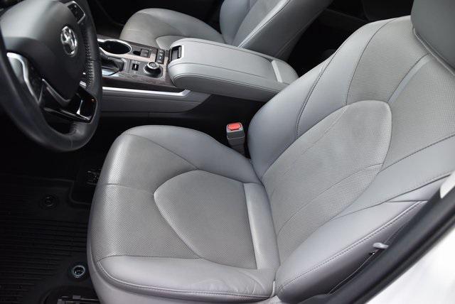 used 2020 Toyota Highlander car, priced at $33,988