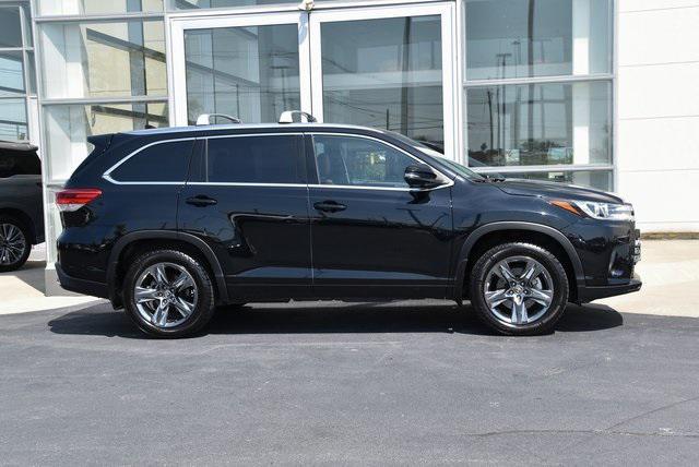 used 2019 Toyota Highlander car, priced at $31,987