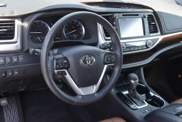 used 2019 Toyota Highlander car, priced at $31,987