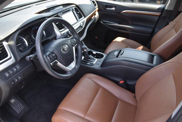 used 2019 Toyota Highlander car, priced at $31,987