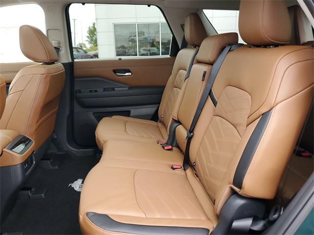 new 2025 Nissan Pathfinder car, priced at $47,440