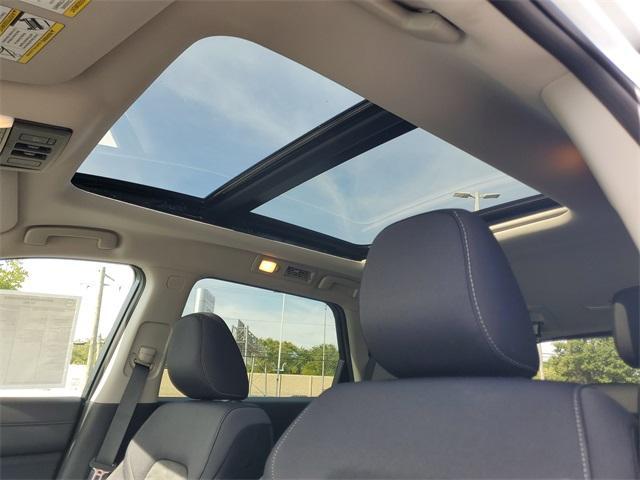 new 2025 Nissan Pathfinder car, priced at $40,085