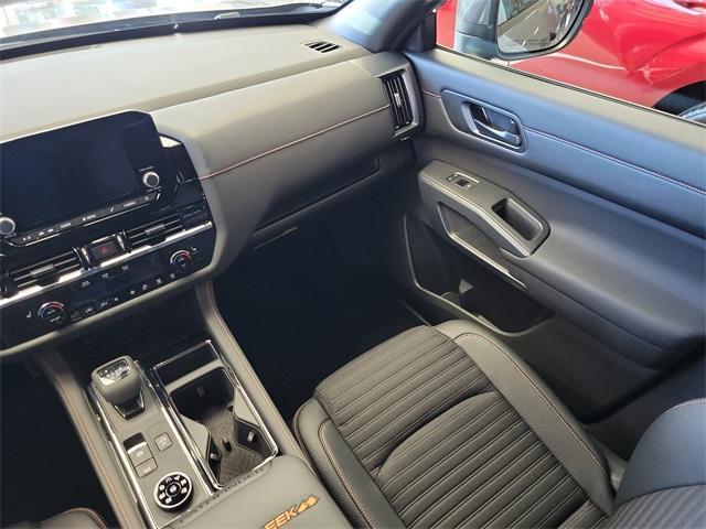 new 2025 Nissan Pathfinder car, priced at $45,688