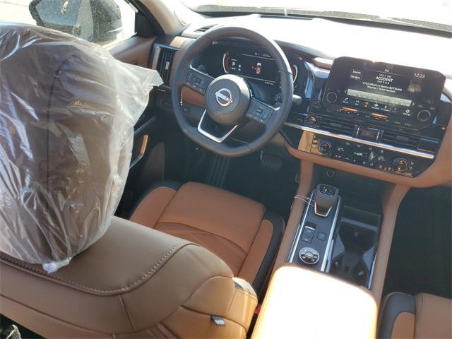 new 2025 Nissan Pathfinder car, priced at $48,405