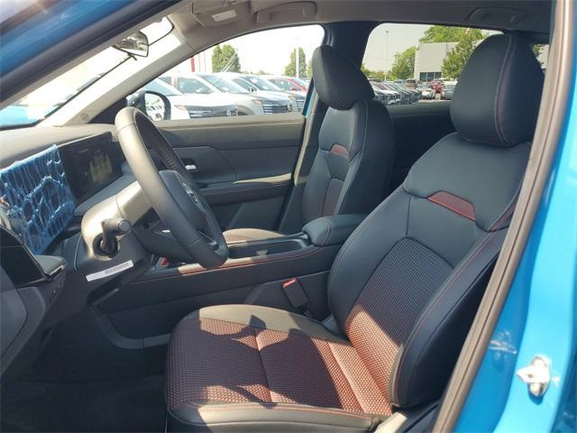 new 2025 Nissan Kicks car, priced at $28,028