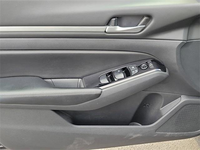 used 2023 Nissan Altima car, priced at $20,118