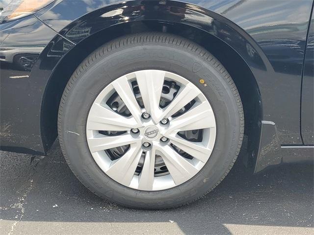 new 2025 Nissan Sentra car, priced at $22,868