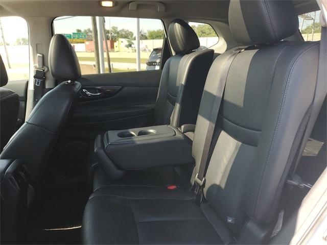 used 2019 Nissan Rogue car, priced at $16,012