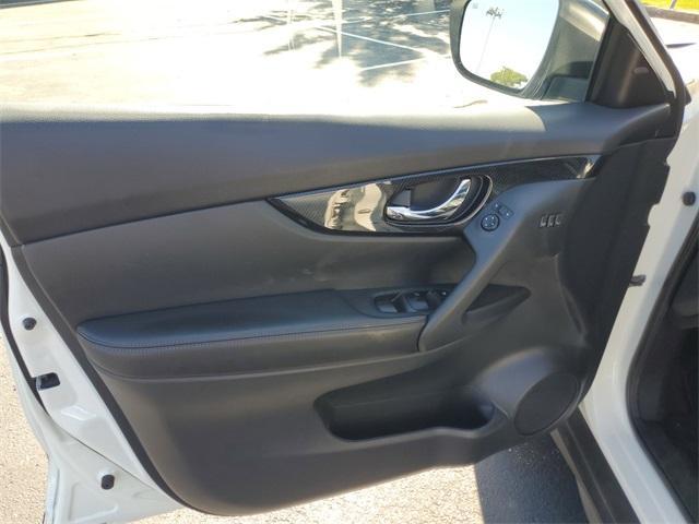 used 2019 Nissan Rogue car, priced at $16,012