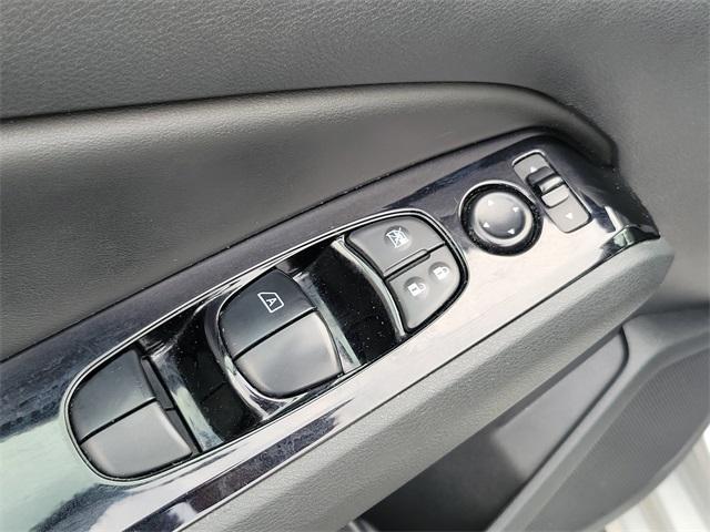 used 2023 Nissan Altima car, priced at $19,867