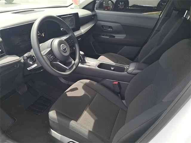new 2025 Nissan Kicks car, priced at $23,023