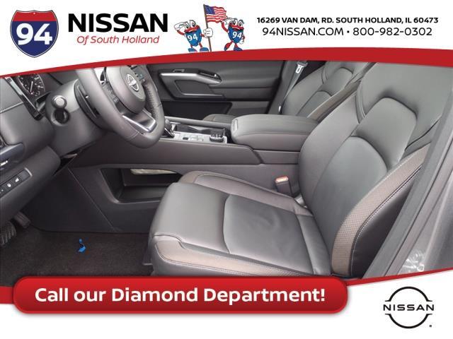 new 2025 Nissan Pathfinder car, priced at $44,996