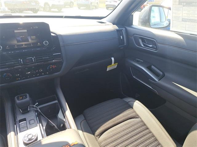 new 2025 Nissan Pathfinder car, priced at $40,994