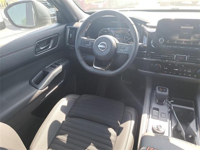 new 2025 Nissan Pathfinder car, priced at $40,994