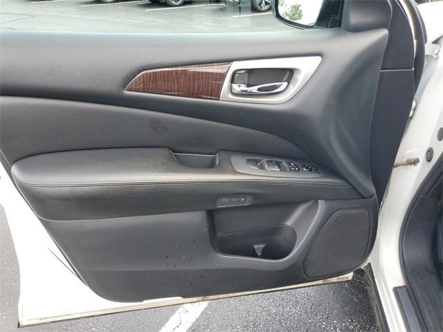 used 2014 Nissan Pathfinder car, priced at $7,995