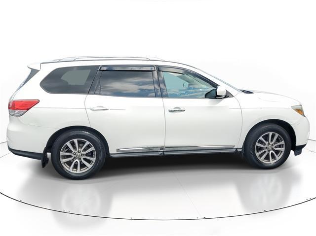 used 2014 Nissan Pathfinder car, priced at $7,995
