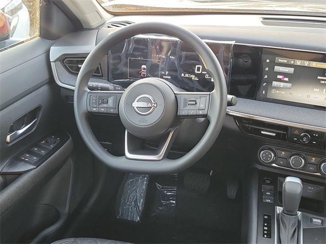 new 2025 Nissan Kicks car, priced at $25,424