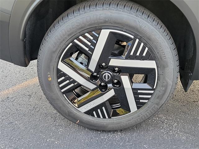 new 2025 Nissan Kicks car, priced at $25,424