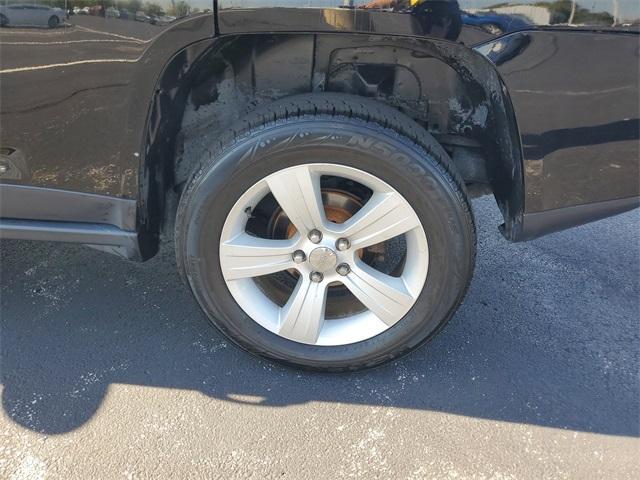 used 2016 Jeep Compass car, priced at $3,995