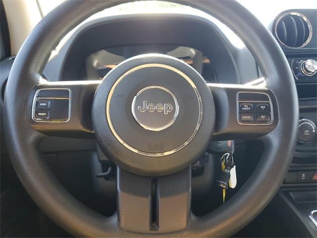 used 2016 Jeep Compass car, priced at $3,995