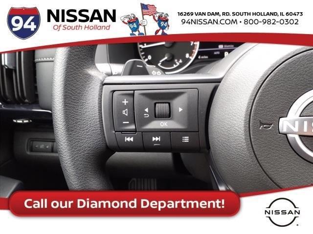 new 2025 Nissan Pathfinder car, priced at $34,694