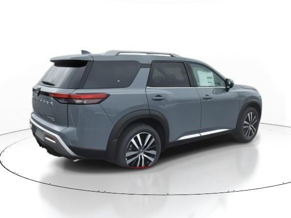 new 2025 Nissan Pathfinder car, priced at $50,101
