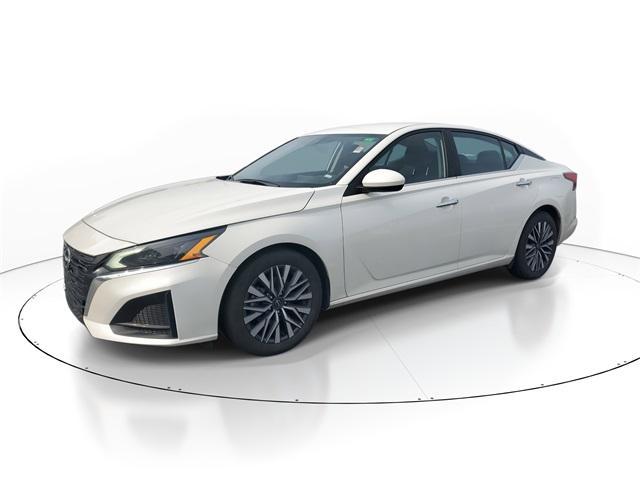 used 2023 Nissan Altima car, priced at $18,474