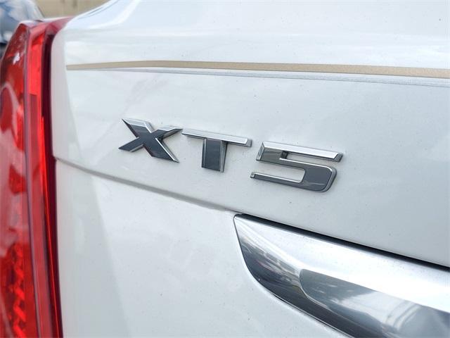used 2017 Cadillac XT5 car, priced at $15,791