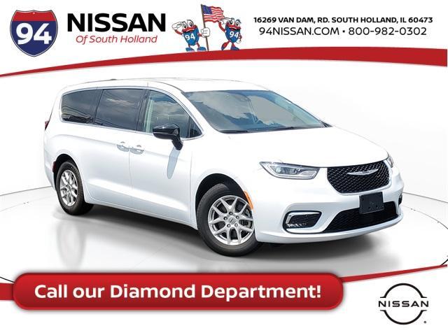 used 2024 Chrysler Pacifica car, priced at $29,808