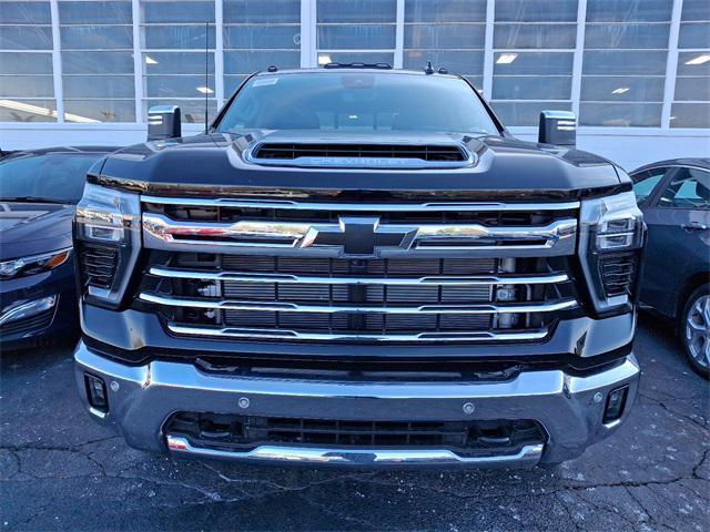 new 2025 Chevrolet Silverado 3500 car, priced at $87,325