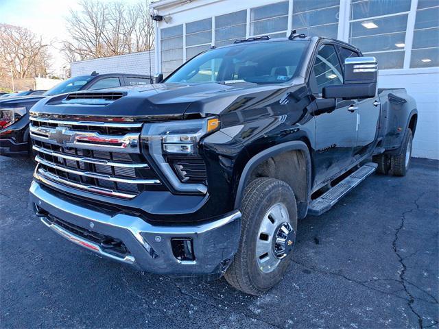 new 2025 Chevrolet Silverado 3500 car, priced at $87,325