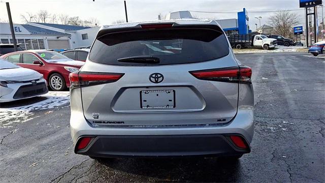 used 2023 Toyota Highlander car, priced at $35,995