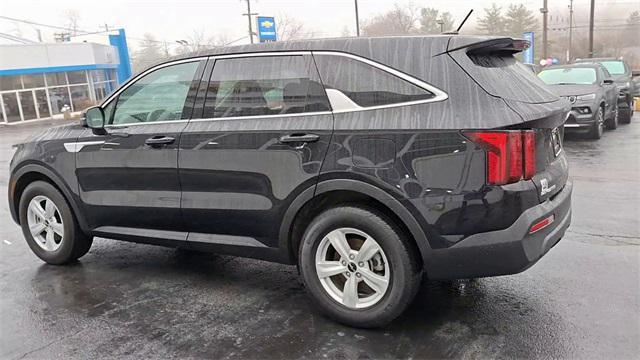 used 2023 Kia Sorento car, priced at $24,995