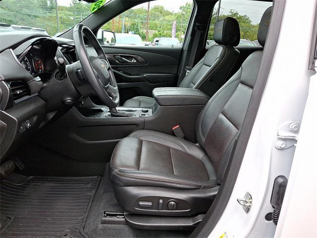 used 2023 Chevrolet Traverse car, priced at $41,990