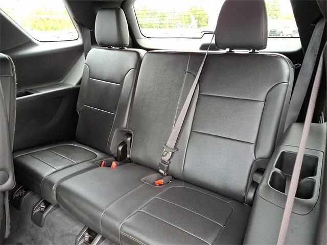 used 2023 Chevrolet Traverse car, priced at $41,990