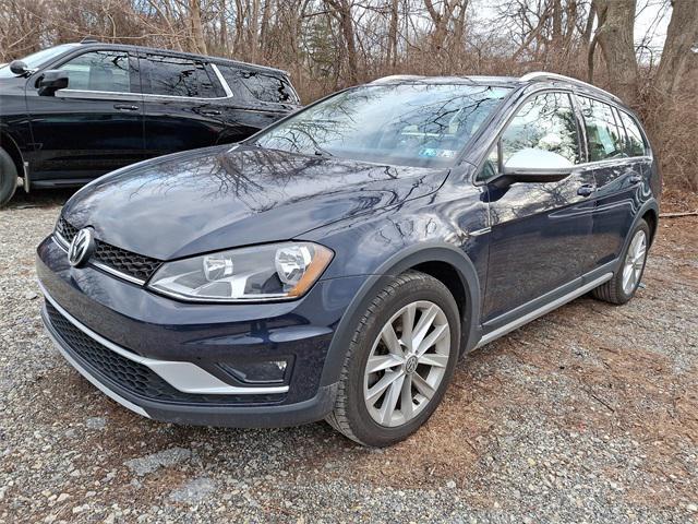 used 2017 Volkswagen Golf Alltrack car