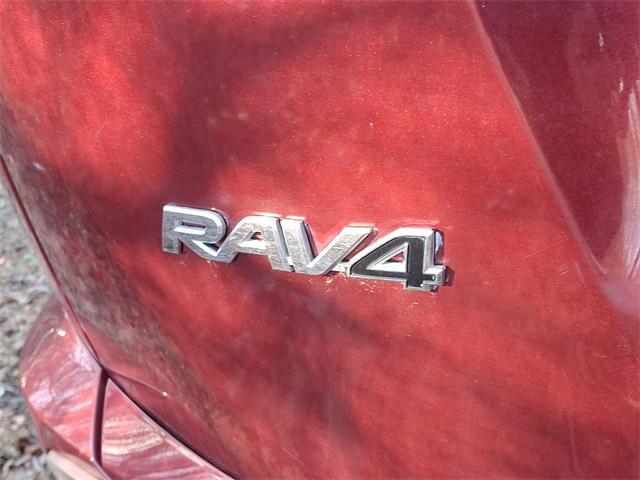 used 2018 Toyota RAV4 car