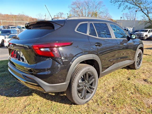 new 2025 Chevrolet Trax car, priced at $26,535