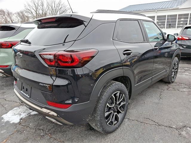 new 2025 Chevrolet TrailBlazer car, priced at $32,560