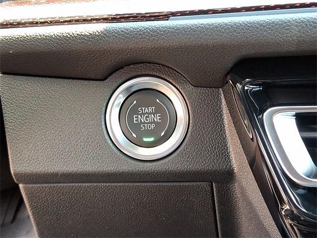new 2025 Chevrolet Traverse car, priced at $50,459
