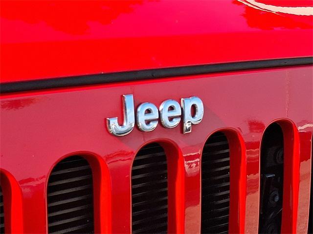 used 2015 Jeep Wrangler Unlimited car, priced at $15,966